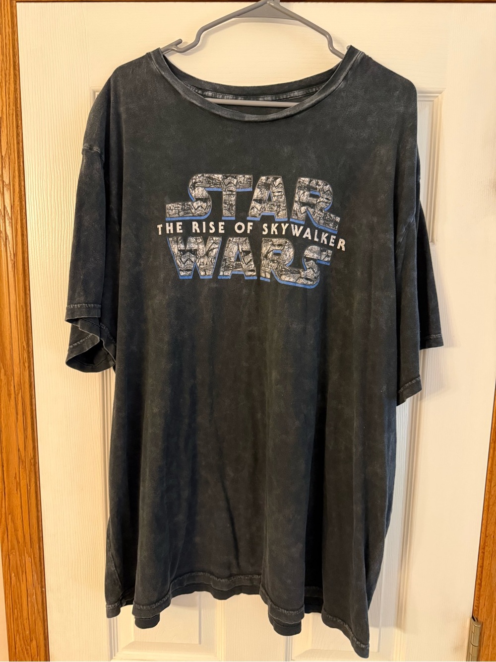 Disney Star Wars The Rise of Skywalker Graphic Tee - acid washed Black